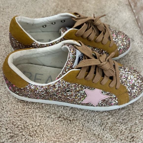 Beach by Matisse Melody Pink Glitter Sneakers with Pink Star Sz 7M - Picture 3 of 5